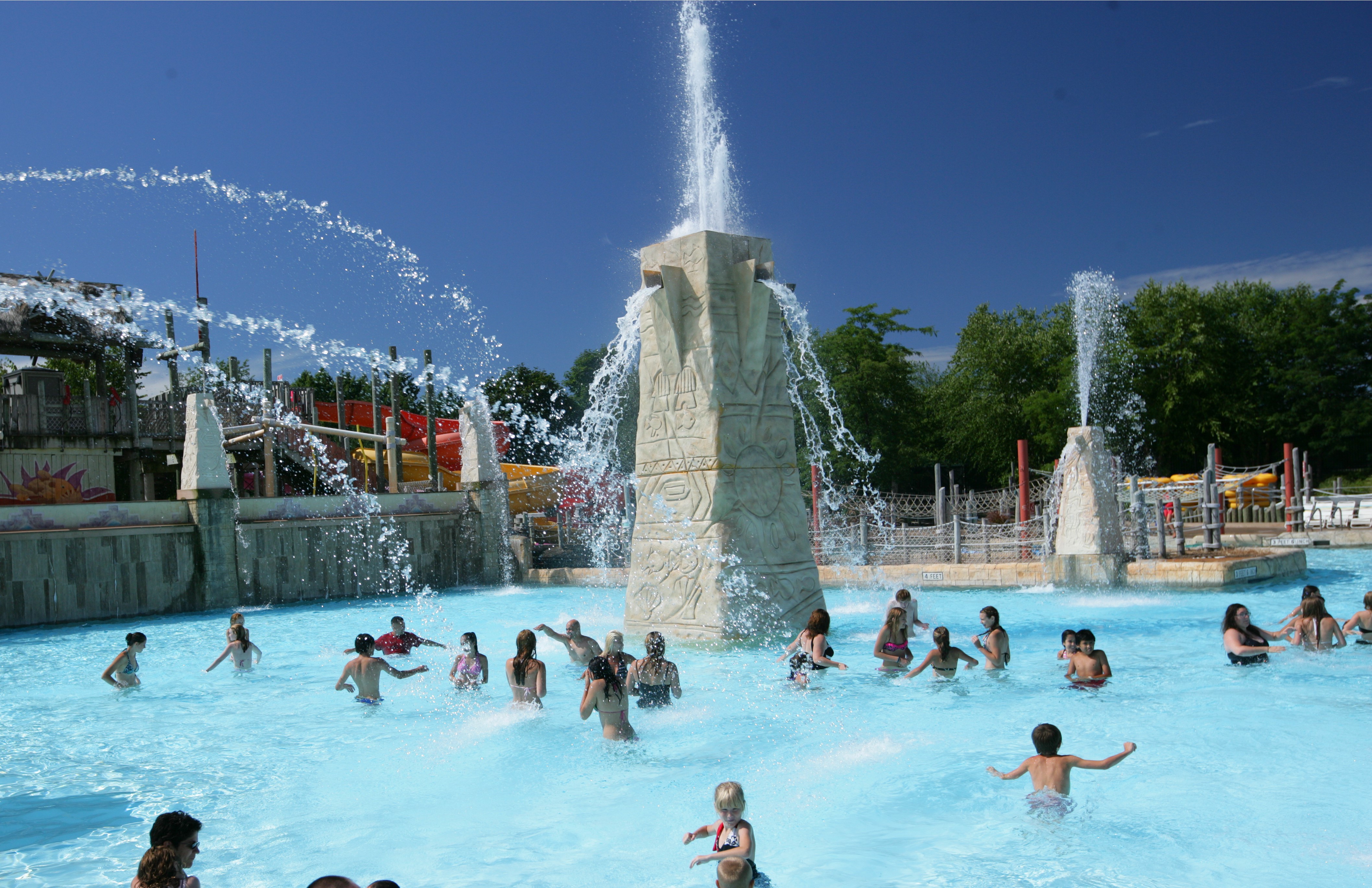 Cannonball Falls - Six Flags New England