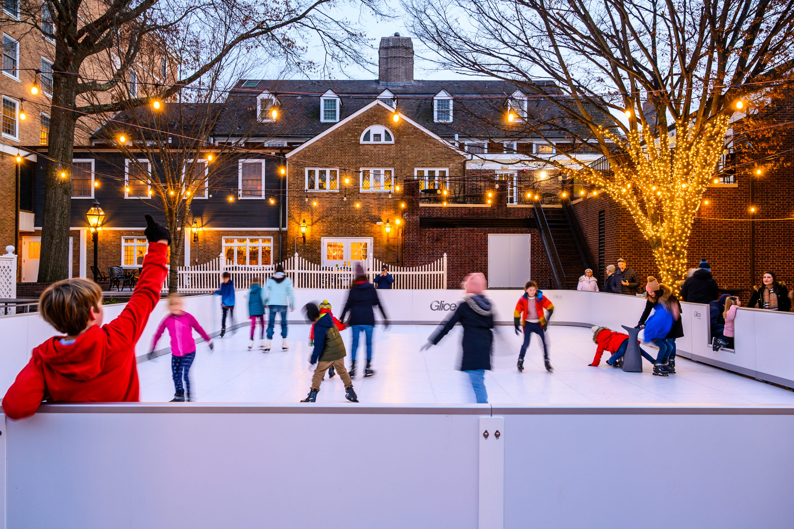 Skating Stars Offer One-Day Seminars at Bridgewater Sports Arena