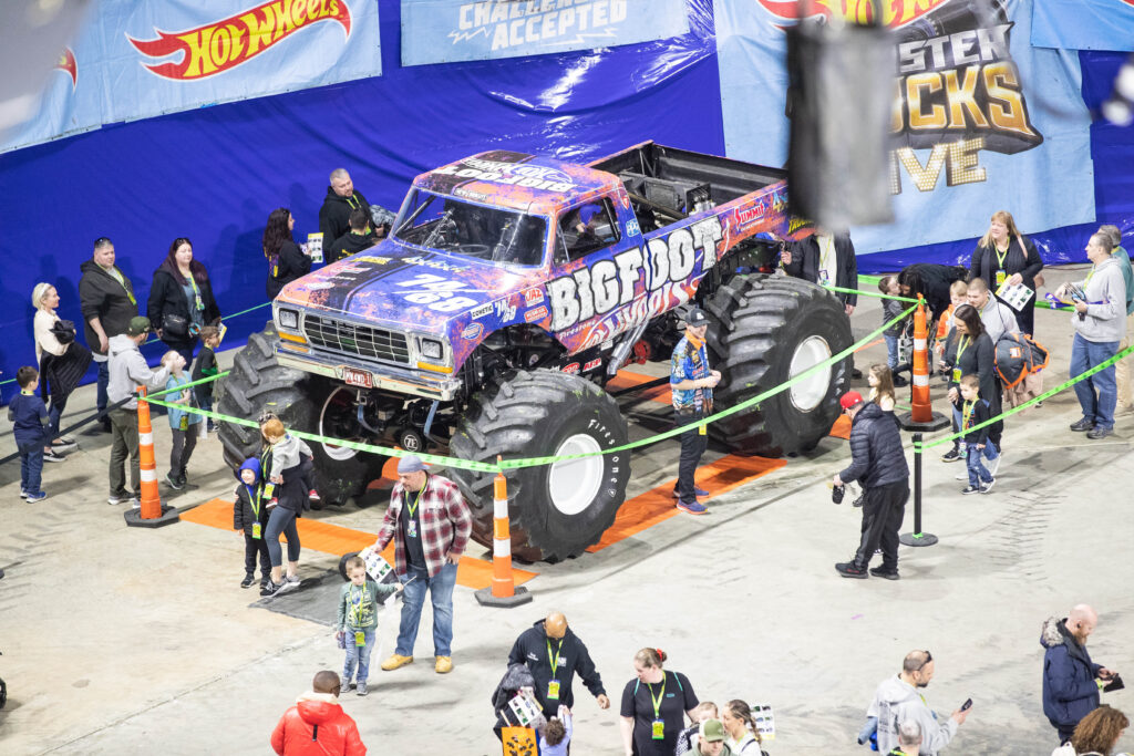 Your Kids' Faces Will 'Glow' at New Monster Trucks Show - NJ Family