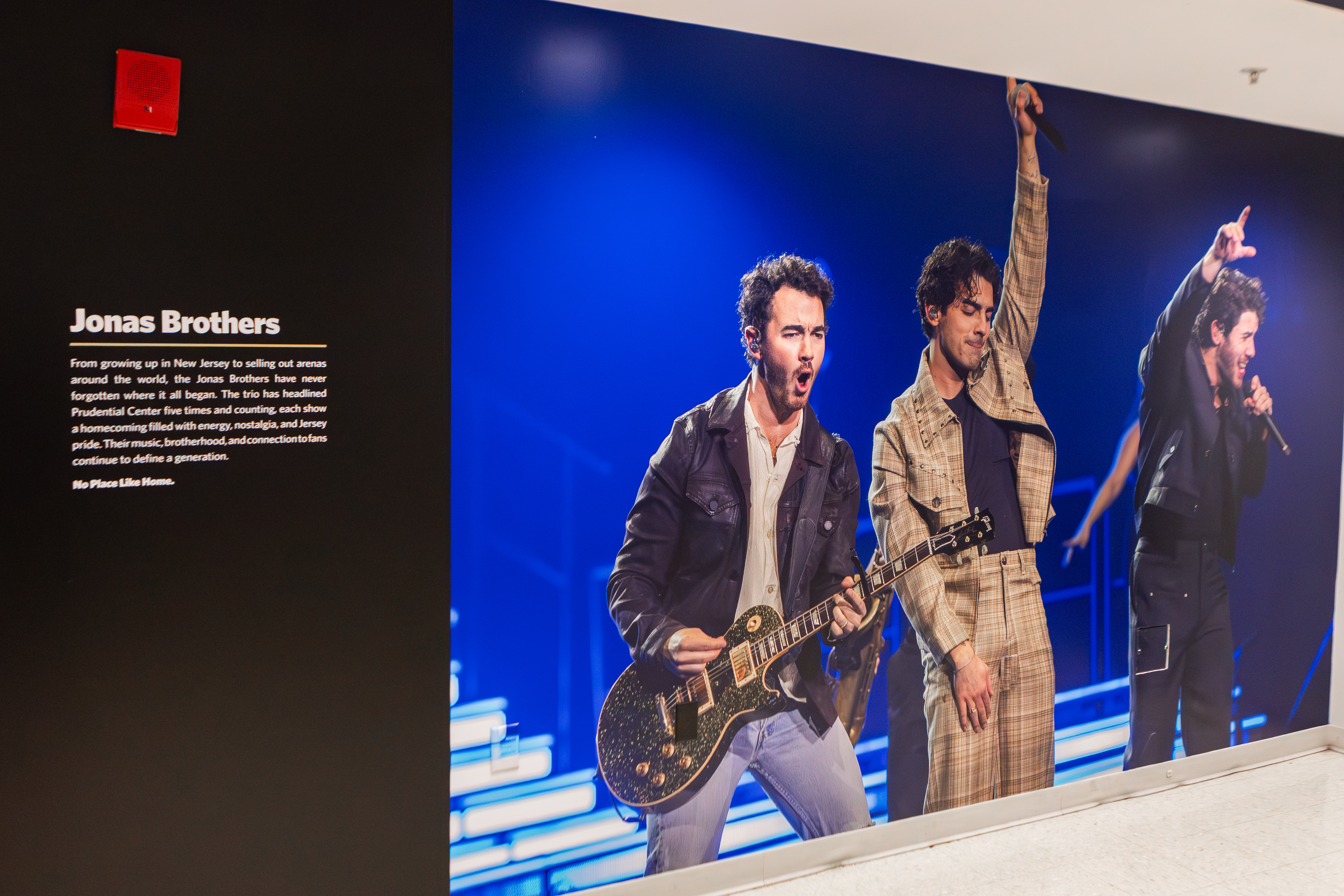 人文 welcome to the prudential Prudential Center Just Unveiled a Permanent Tribute to the Jonas